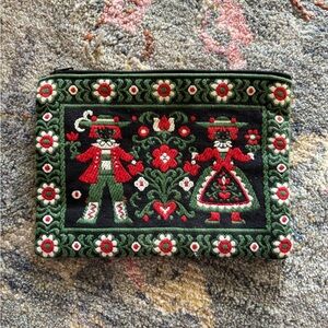 Vintage handmade zippered pouch